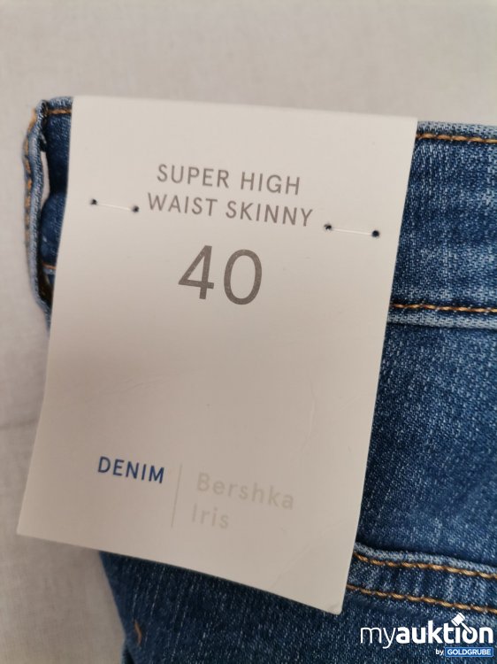 Artikel Nr. 728066: Bershka Jeans 