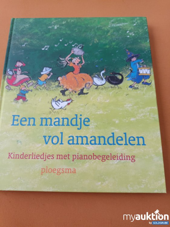 Artikel Nr. 349103: Een mandje vol amandelen