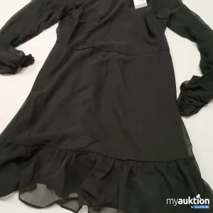 Auktion Trendyol Kleid 