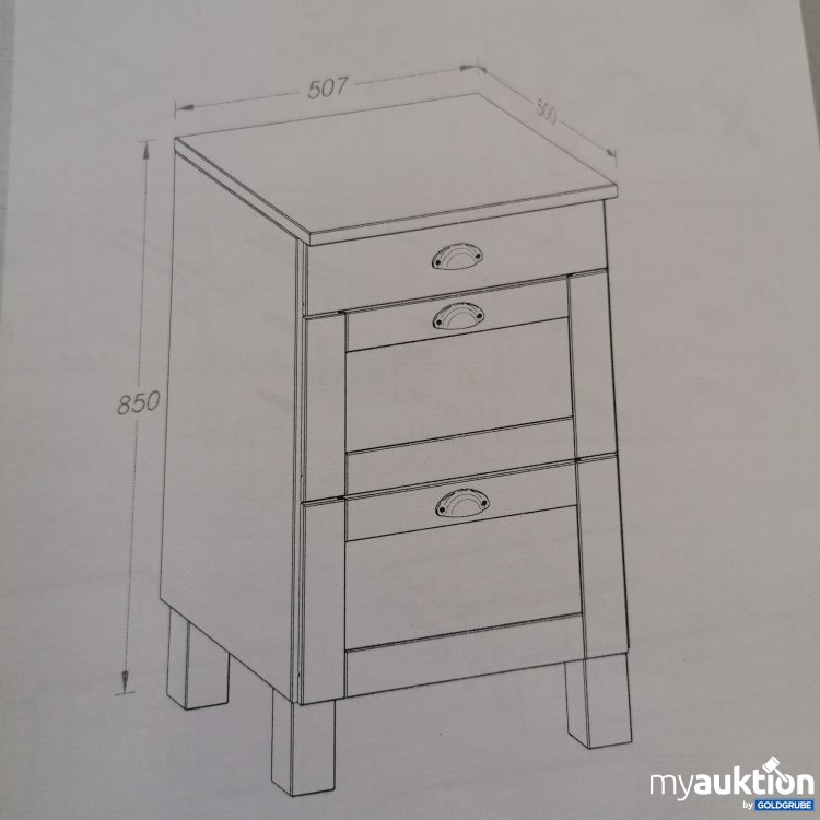 Artikel Nr. 767121: Schrank aus Naurholz 