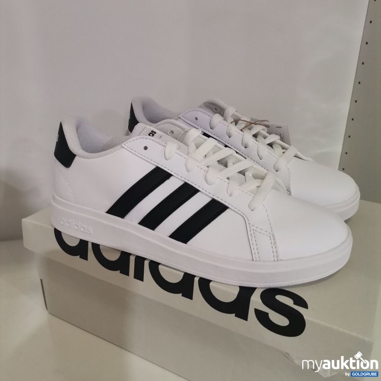 Artikel Nr. 747134: Adidas Sneaker