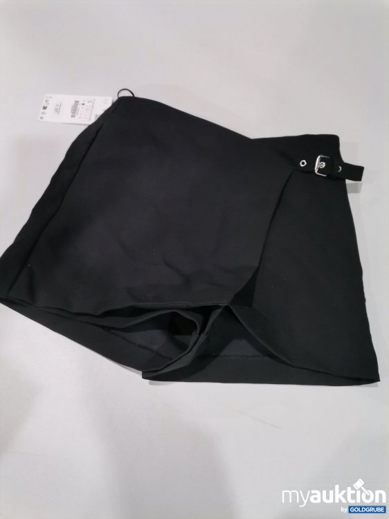 Artikel Nr. 516144: Zara Shorts Damen