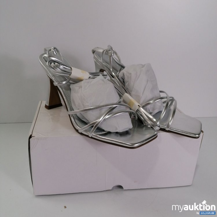 Artikel Nr. 765156: Na-Kd  Squared Toe Strappy Heels 