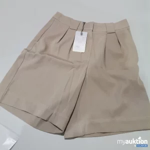 Auktion Lichi Shorts