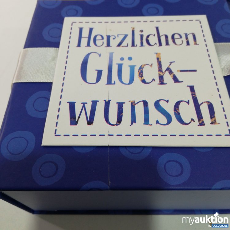 Artikel Nr. 791235: Geschenkschachtel mit Band 13x13cm 6 Stück