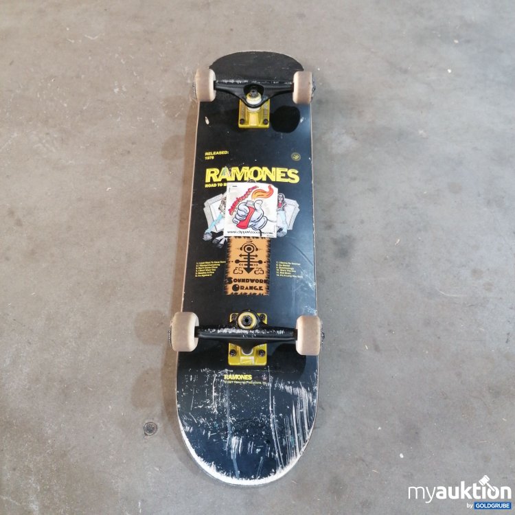 Artikel Nr. 723236: Ramones Robustes Street-Skateboard