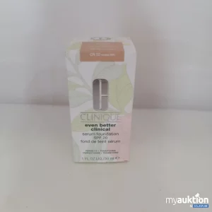 Auktion Clinique Serum Foundation SPF20 30ml