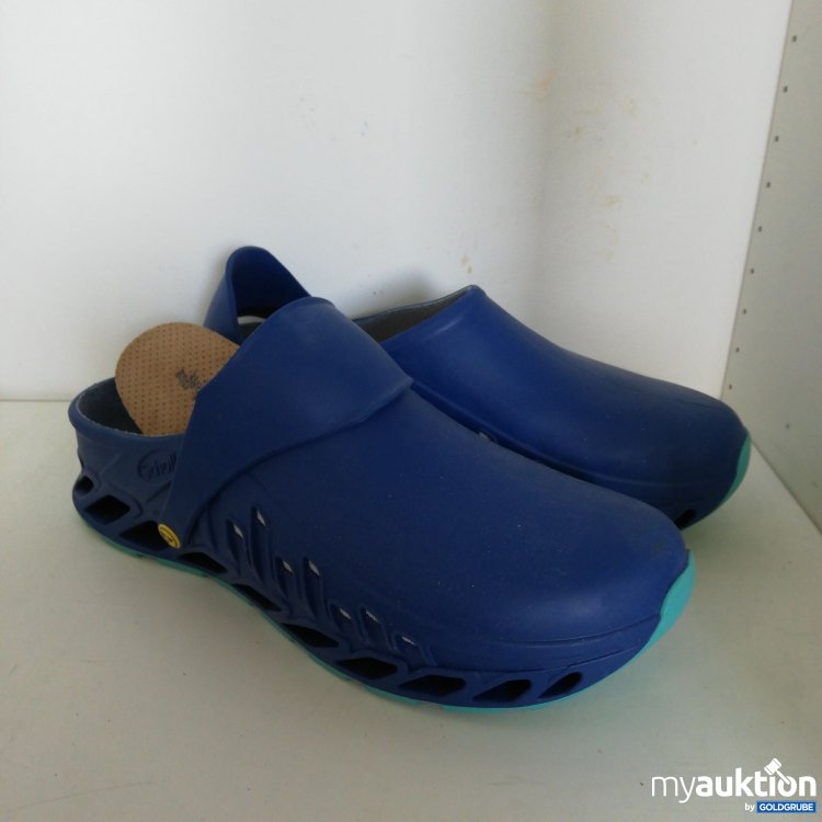 Artikel Nr. 747271: Scholl Crocs verschmutzt 