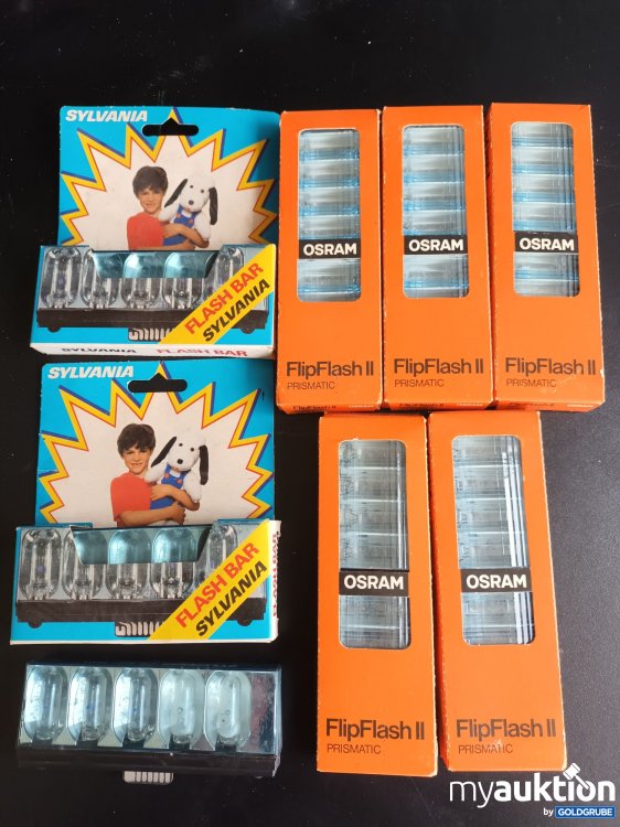 Artikel Nr. 390284: 8 x Originalverpackte Vintage Blitzlichter, von Osram und Sylvania