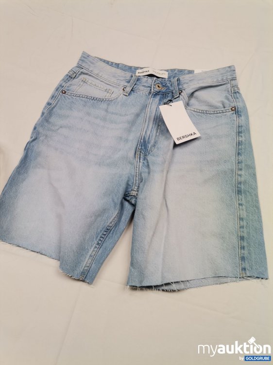 Artikel Nr. 789286: Bershka Jeans Bermuda 