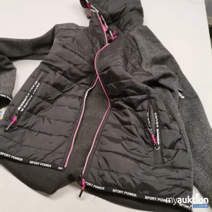 Auktion Sportjacke ohne Etikett 