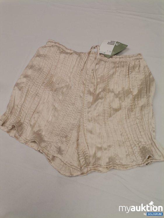 Artikel Nr. 774301: H&M Schlupf Shorts 