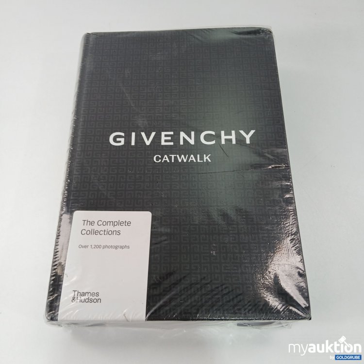 Artikel Nr. 794315: Givenchy Catwalk Buch