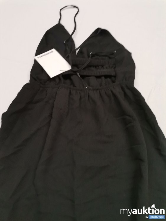 Artikel Nr. 789415: Bershka Trägerkleid 