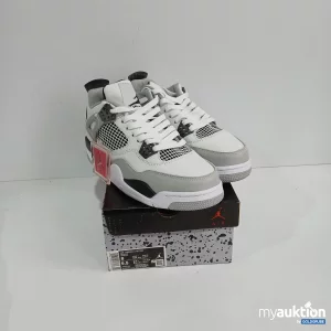 Artikel Nr. 428559: Air Jordan 4 Retro grey/white 