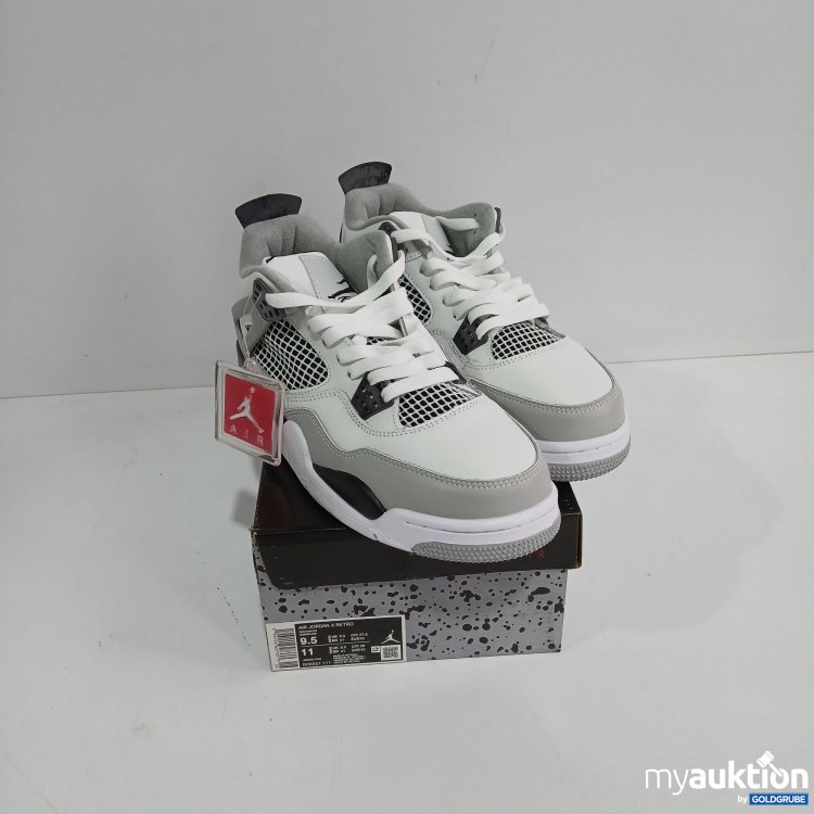 Artikel Nr. 428560: Air Jordan 4 Retro grey/white 