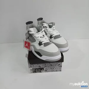 Artikel Nr. 428560: Air Jordan 4 Retro grey/white 