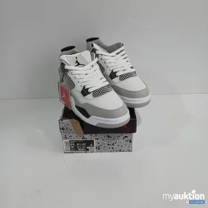 Auktion Air Jordan 4 Retro grey/white 