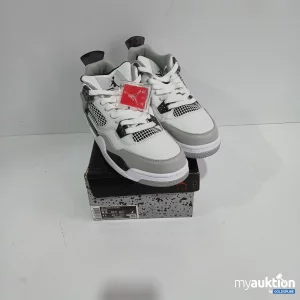 Auktion Air Jordan 4 Retro grey/white 