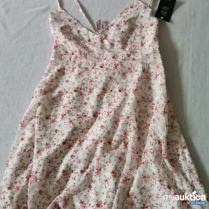 Auktion Nakd Kleid 