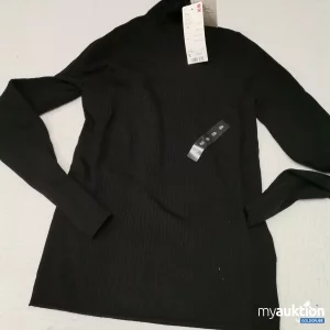 Auktion Uniqlo 3D Knit Pullover 