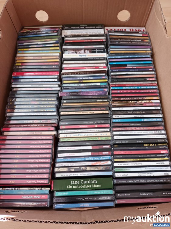 Artikel Nr. 390660: Karton voll mit Musik Cds