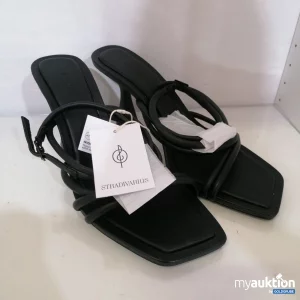 Artikel Nr. 379670: Stradivarius Sandalen 