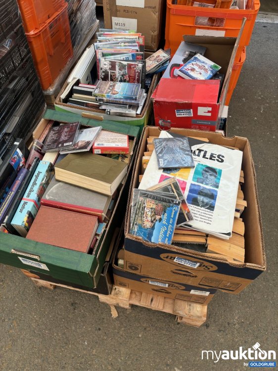 Artikel Nr. 739683: Mischposten Bücher/CDs/DVDs