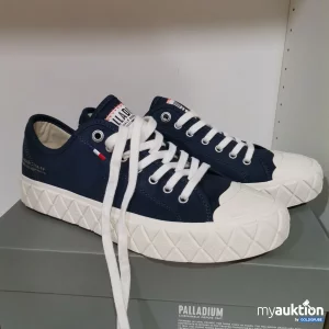 Auktion Palladium Sneaker 