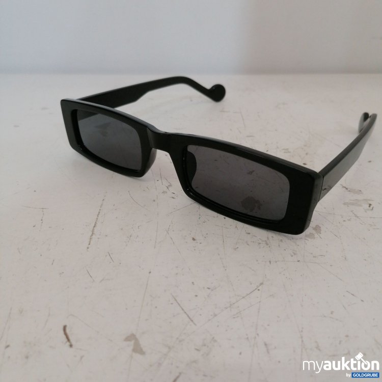 Artikel Nr. 358788: Moderne schwarze Sonnenbrille