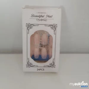 Auktion Beautiful Nail 24 Stück 