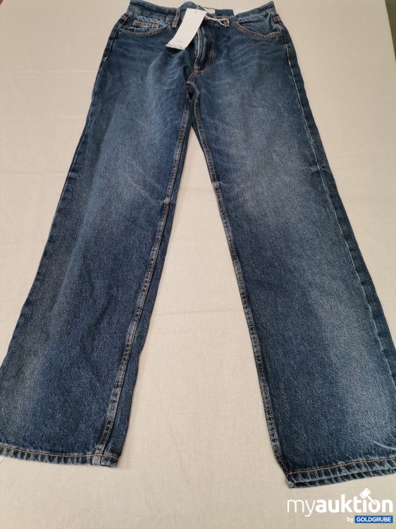 Artikel Nr. 705916: Bershka straight Jean's 