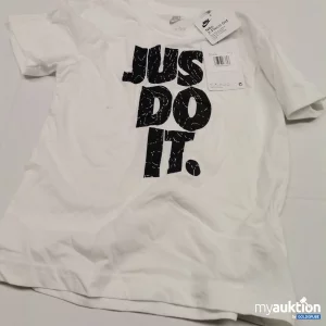 Artikel Nr. 775923: Nike Shirt verschmutzt 