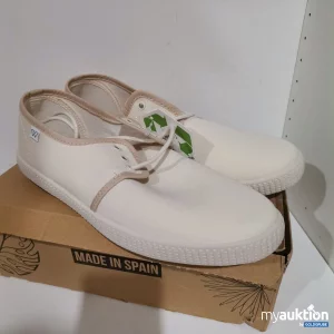 Auktion Wituka Sneaker 