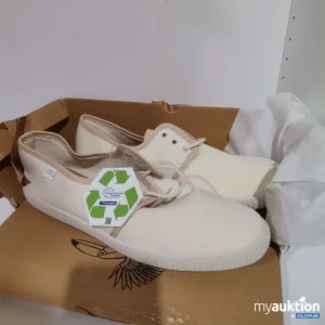 Auktion Wituka Sneaker 