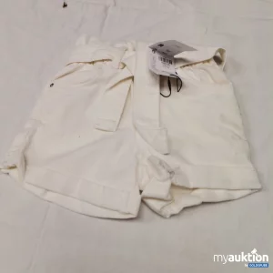 Auktion Shorts verschmutzt 