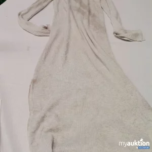 Auktion H&M, Strickkleid verschmutzt 